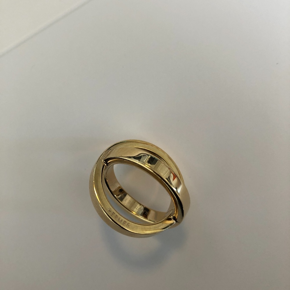 Hermes Gold Interlocking Circle Ring - Picture 4 of 5